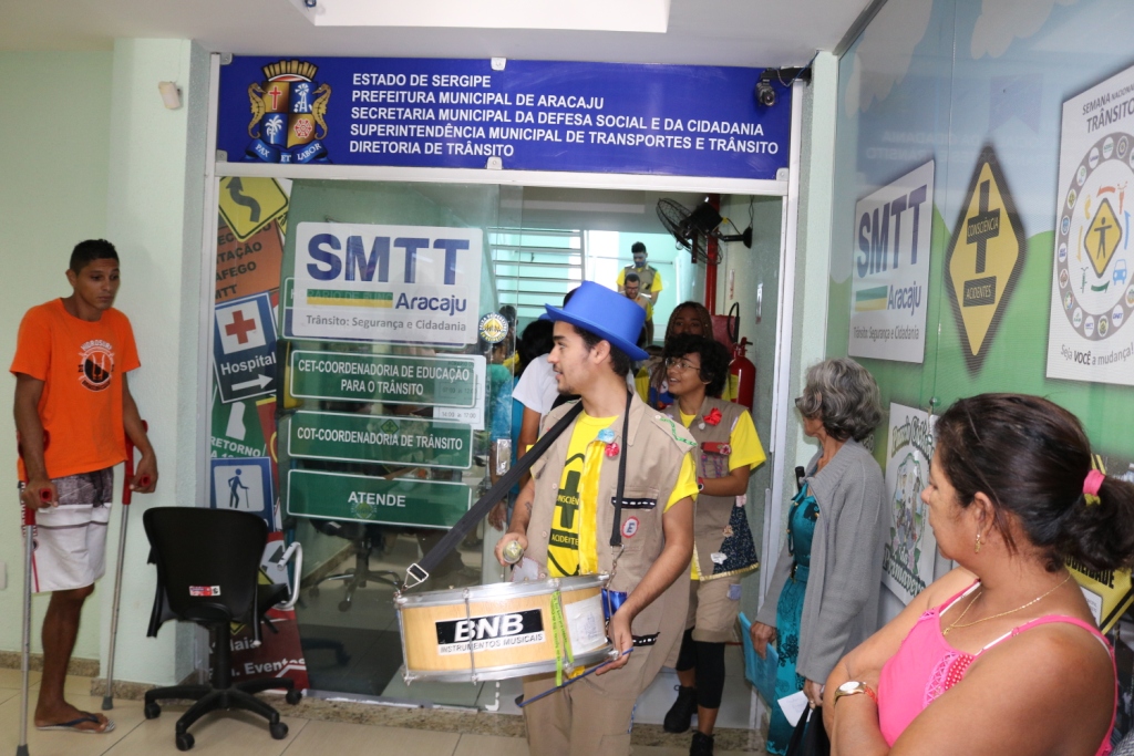 Grupo Cones de Teatro apresenta nova peça sobre segurança no trânsito - SMTT Aracaju